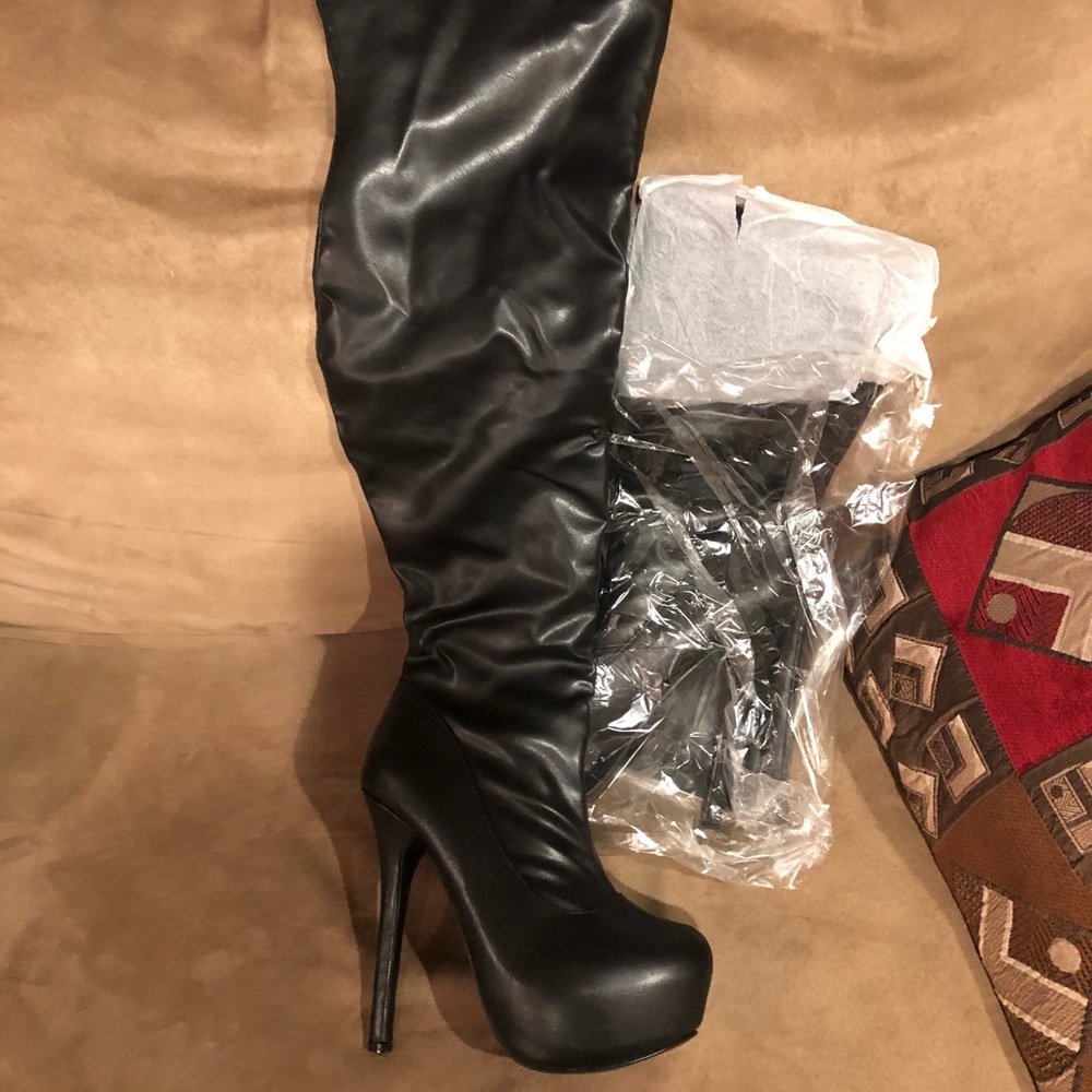 Stretchy thigh high boots